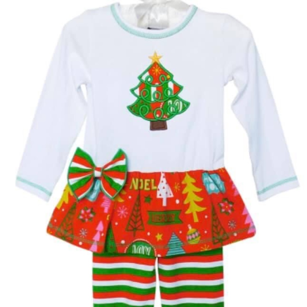 Ann Loren Christmas Tree Outfit